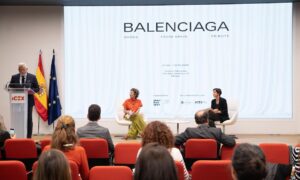 El calzado rinde tributo a Balenciaga