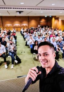 El coach italiano que transforma el negocio online