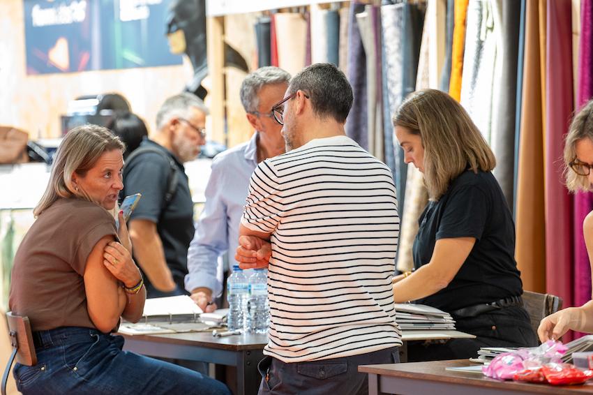 Futurmoda con compradores internacionales
