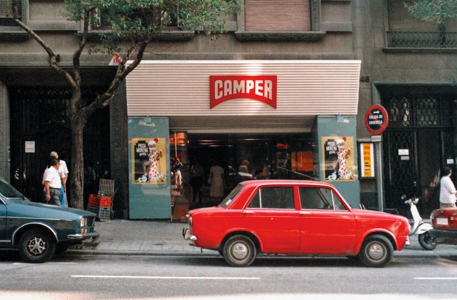 Camper imprime su archivo en un libro